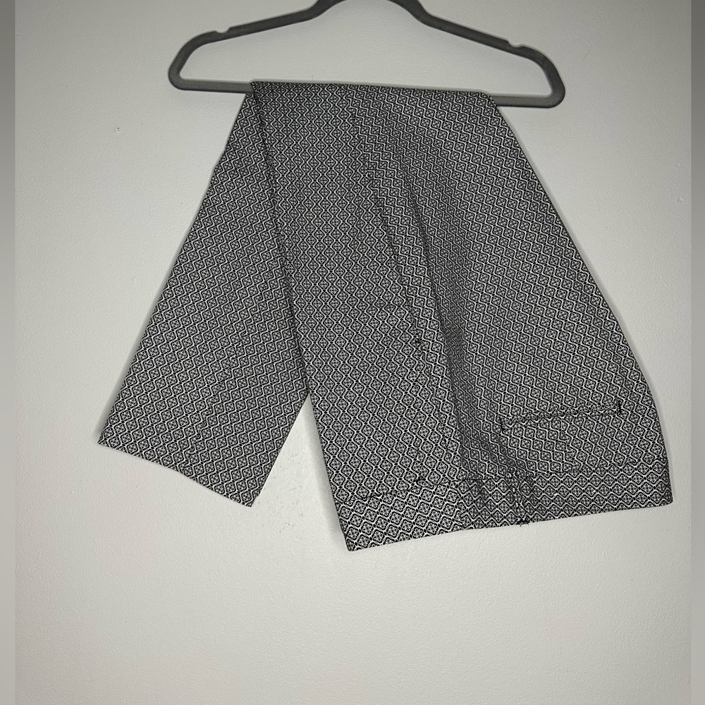 Dahlia Collection Black and White Printed Pants Size 10